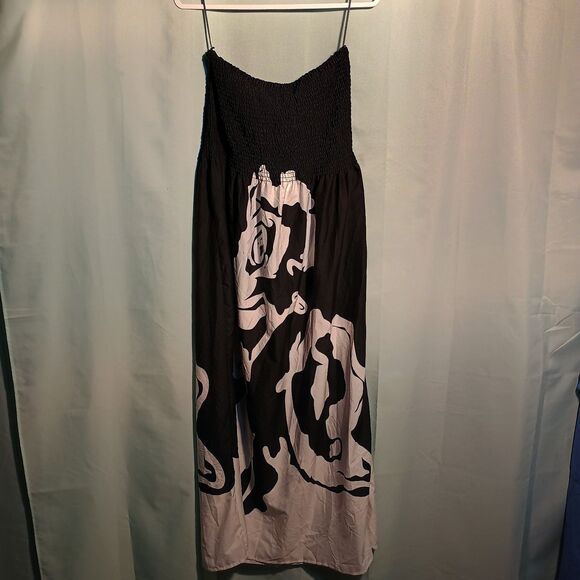 Black & White Smocked Strapless Maxi Sundress – Abstract Floral Print - Picture 5 of 5